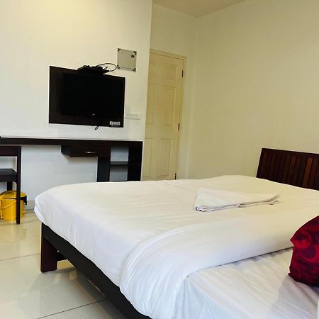 White House Inn Kochi Esterno foto