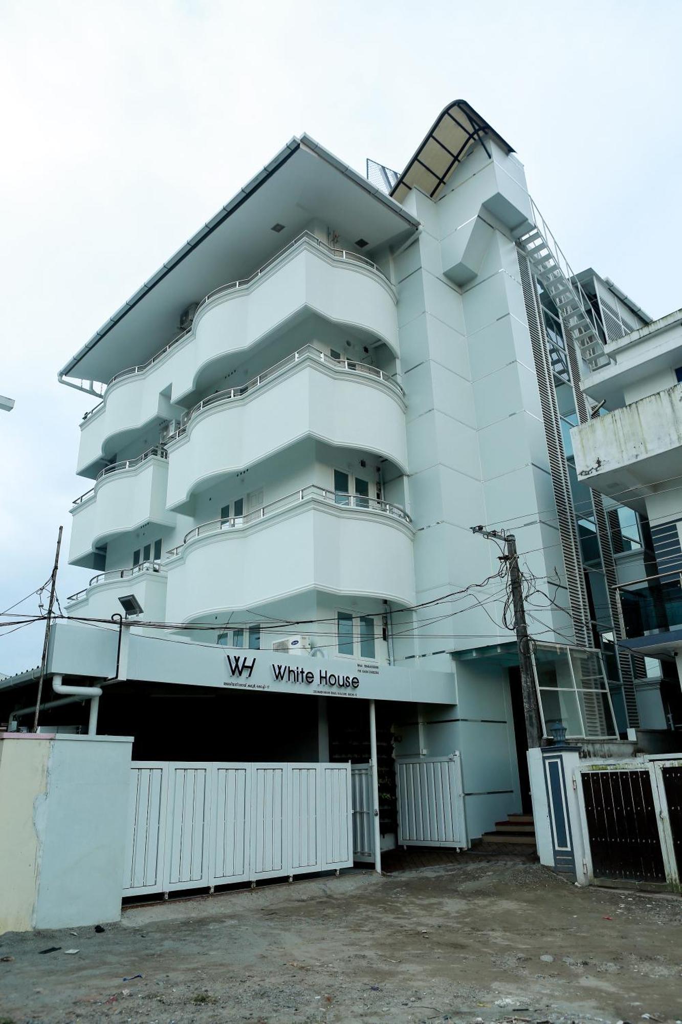 White House Inn Kochi Esterno foto