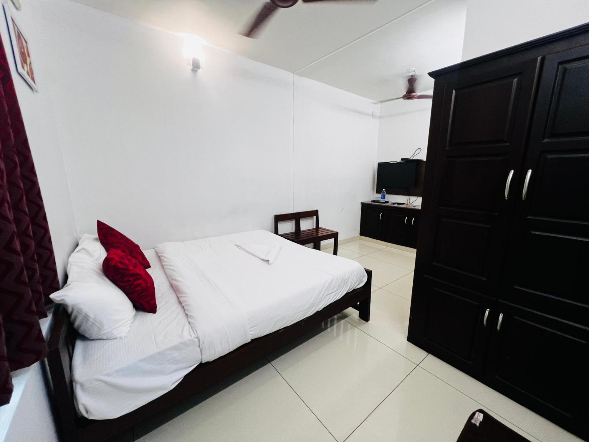 White House Inn Kochi Esterno foto